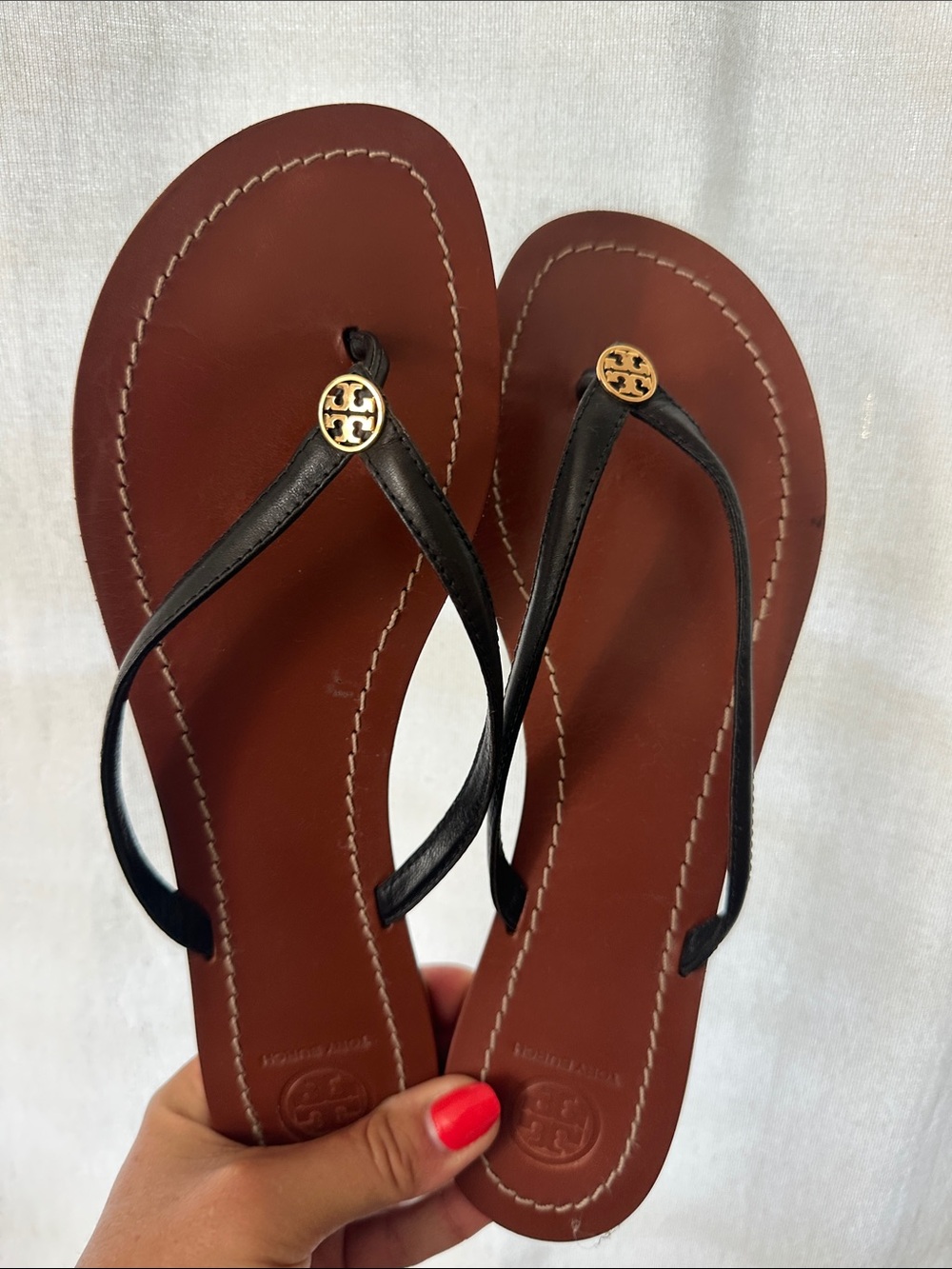 Tory Burch Black Strap Sandals with Brown Footbed and Gold Logo Terra Thong 11